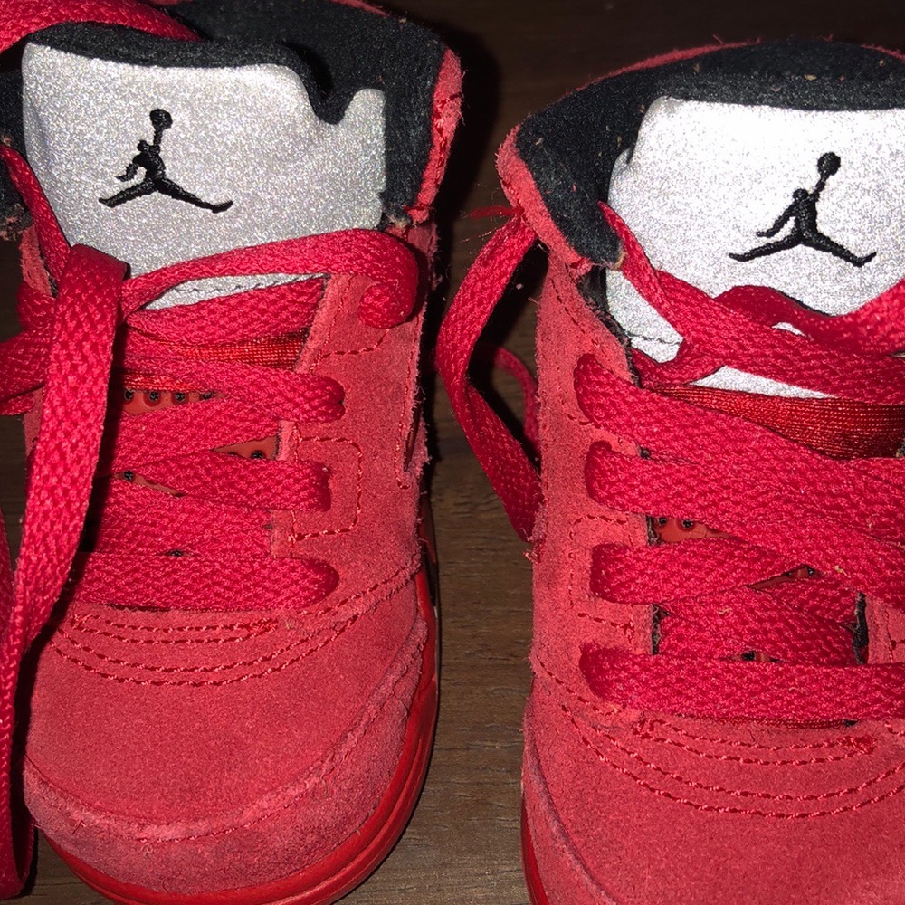 Jordan Retro Red size 4C